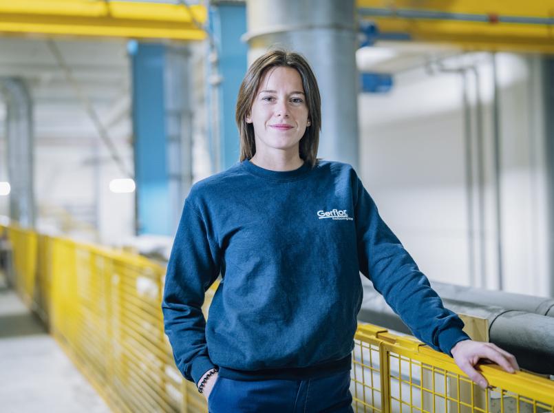 femme-usine